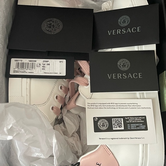 authentic Versace sneakers size 38.5 - Picture 11 of 11